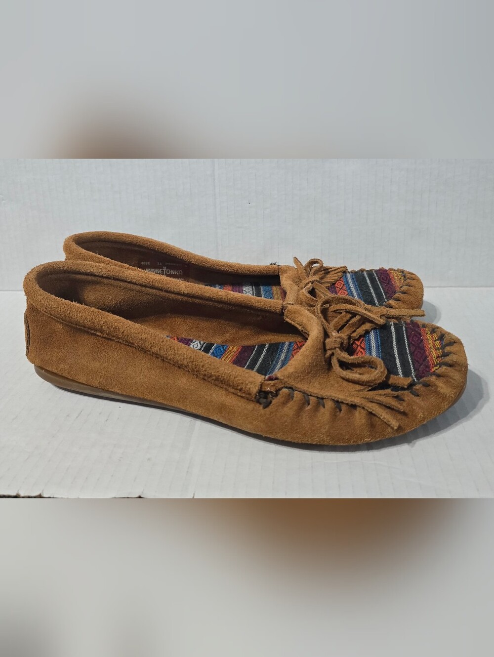 Minnetonka Moccasins Women's Size 11 Brown Suede Fringe Laces 402K Multi Colored